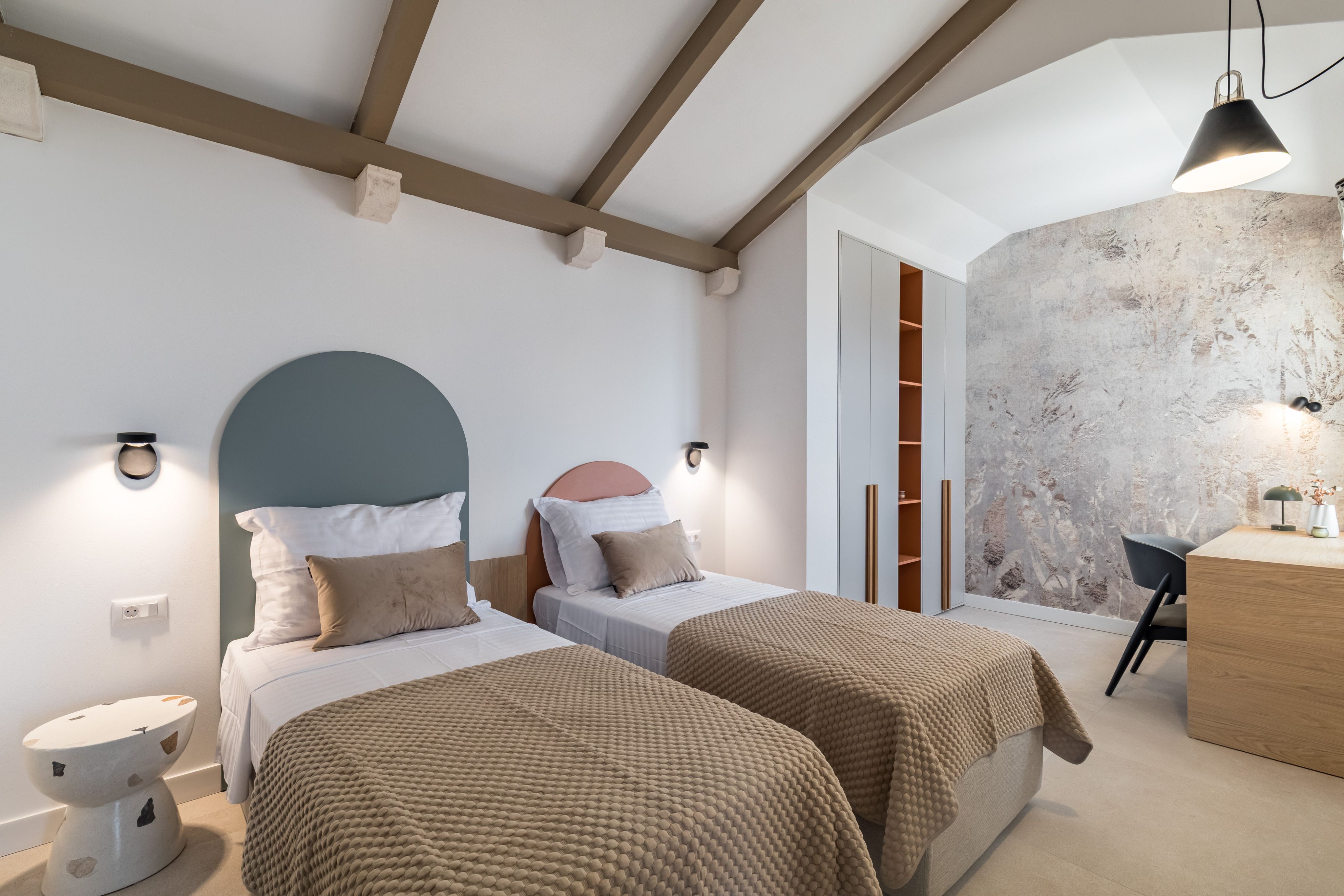 Sunrise Room